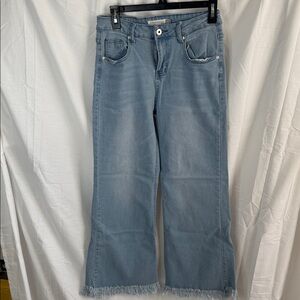 Stylish Denim Straight Leg Women's Jeans